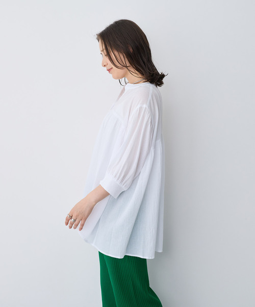 anyfee(エニフィー)の「【anyfee/大きいサイズ】リンクルギャザーフレアブラウス《新色追加》(2026SS)(シャツ/ブラウス・レディース・オフホワイト/ブラック/ブルー・LL/3L/4L/5L)」の13枚目の写真