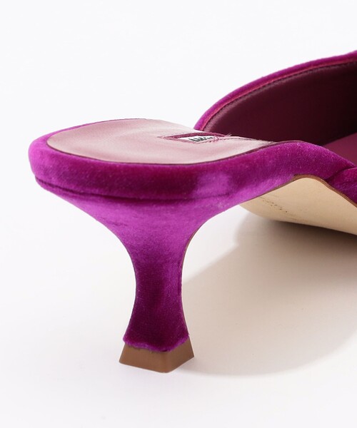 セール】MANOLO BLAHNIK MAYSALE VELVET（サンダル）｜Manolo