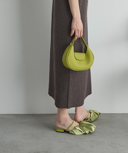 THE YOn(ザヨン)の「ポーチセットハーフムーンショルダーバッグ(ショルダーバッグ・レディース・イエロー/ブラック/グリーン・FREE)」の3枚目の写真