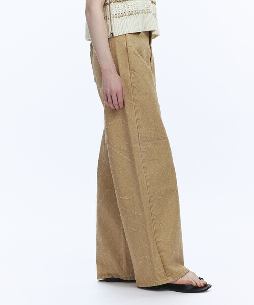 PUBLIC TOKYO（パブリックトウキョウ）の「コントアーラインデニム（デニムパンツ・レディース・ベージュ/ブルー・1/2）」の6枚目の写真