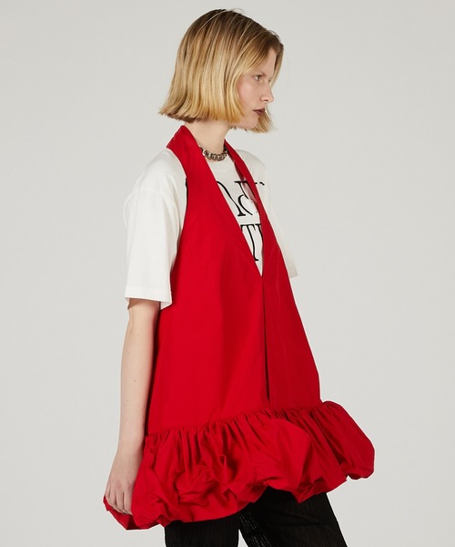 PRANK PROJECT（プランクプロジェクト）の「ボリュームヘムホルターチュニック / Volume Hem Halter Tunic（チュニック・レディース・ブラック/アイボリー/レッド・FREE）」の15枚目の写真