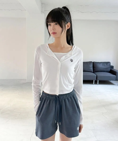 muahmuah(ムーアムーア)の「A'GEM/9 × .kom 『muah muah/ムーアムーア』SLIM FIT LOGO SLEEVELESS/スリムフィット ロゴスリーブレス(タンクトップ・レディース・ホワイト/ピンク/ブラック・FREE)」の11枚目の写真