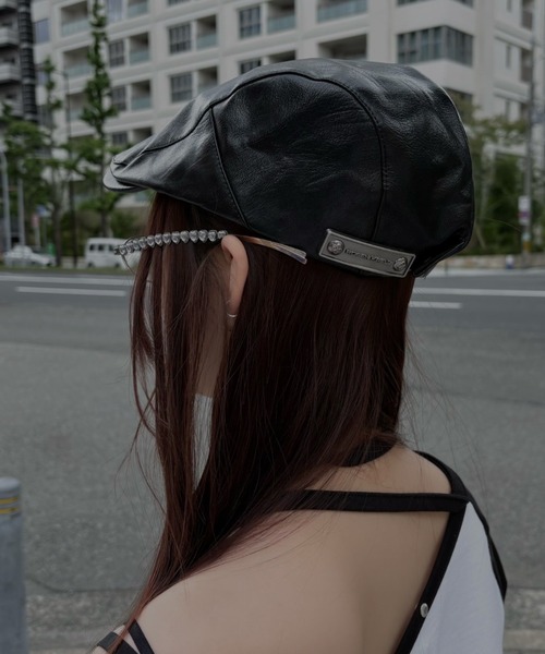 Never mind the XU / Chikashitsu+（ネバーマインド ザ エックスユー / チカシツプラス）の「【nmtc+】heart cubic eyeglasses / 【エヌエムティーシープラス】ハートキュービックアイグラスメガネ（メガネ・レディース・シルバー・ONE SIZE）」の3枚目の写真