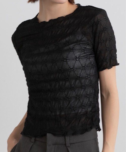 Lunea（ルネア）の「花柄シアートップス（Tシャツ/カットソー・レディース・ブラック/アイボリー/ホワイト・FREE）」の3枚目の写真