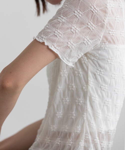 Lunea（ルネア）の「花柄シアートップス（Tシャツ/カットソー・レディース・ブラック/アイボリー/ホワイト・FREE）」の10枚目の写真