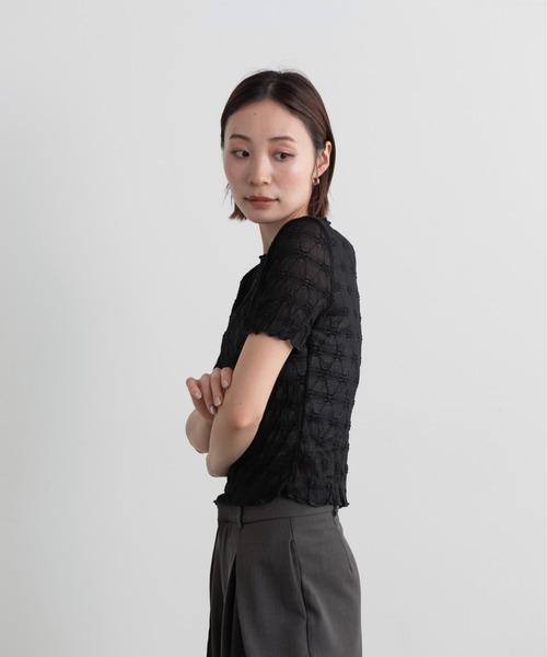 Lunea（ルネア）の「花柄シアートップス（Tシャツ/カットソー・レディース・ブラック/アイボリー/ホワイト・FREE）」の11枚目の写真