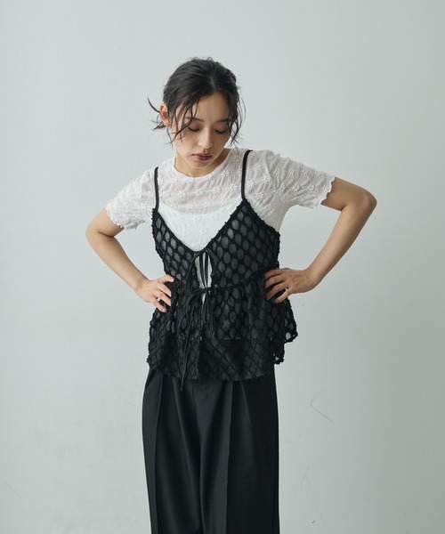 Lunea（ルネア）の「花柄シアートップス（Tシャツ/カットソー・レディース・ブラック/アイボリー/ホワイト・FREE）」の17枚目の写真