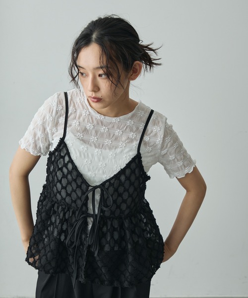 Lunea（ルネア）の「花柄シアートップス（Tシャツ/カットソー・レディース・ブラック/アイボリー/ホワイト・FREE）」の22枚目の写真