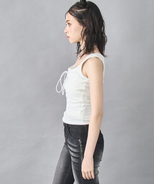 ANAP（アナップ）の「レースアップ タンクトップ（タンクトップ・レディース・ベージュ/グレー/ホワイト・FREE）」の20枚目の写真