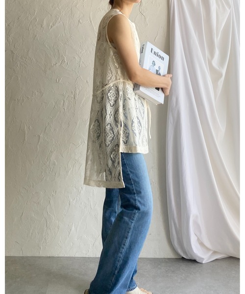 She's Closet（シーズクローゼット）の「ロング丈ノースリーブラッセルレースジレブラウス（シャツ/ブラウス・レディース・アイボリー/ブラック・FREE）」の14枚目の写真