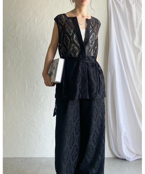 She's Closet（シーズクローゼット）の「ロング丈ノースリーブラッセルレースジレブラウス（シャツ/ブラウス・レディース・アイボリー/ブラック・FREE）」の17枚目の写真