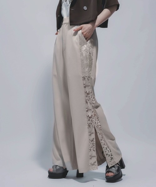 HARE（ハレ）の「ヴィンテージシシュウフレアパンツ(HARE)（その他パンツ・レディース・ブラック/オフホワイト・FREE）」の3枚目の写真