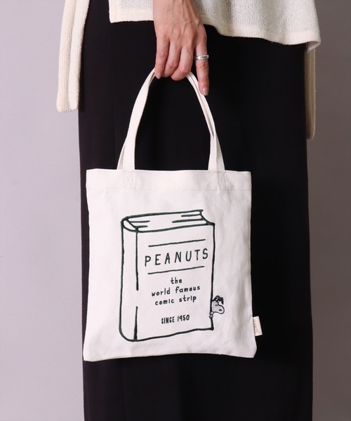 PEANUTS（ピーナッツ）の「(ACT)【PEANUTS】スヌーピー 刺繍 キャンバス ミニ トートバッグ（トートバッグ・レディース・アイボリー系1/アイボリー系2/アイボリー系3・ONE SIZE）」の2枚目の写真