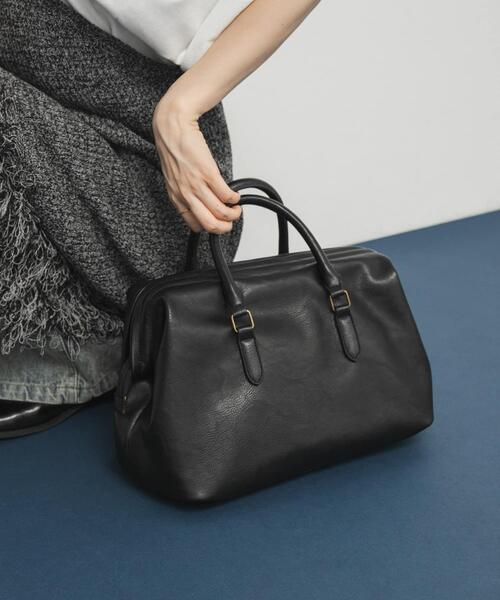 KBF（ケイビーエフ）の「ガマグチボストンBAG（ボストンバッグ・レディース・ダークブラウン/ブラック・ONE）」の2枚目の写真