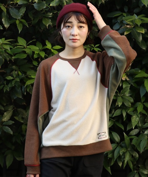 KRIFF MAYER Lady's Collection（クリフメイヤーレディースコレクション）の「【軽い･暖かい･柔らかい】ブークレドルマンクルー（スウェット・レディース・レッド/ブラウン/サンドベージュ/ブラック/カラフル・LARGE/MEDIUM）」の5枚目の写真