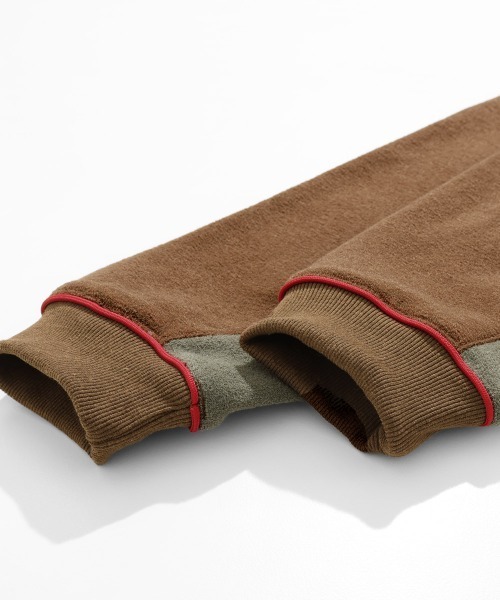 KRIFF MAYER Lady's Collection（クリフメイヤーレディースコレクション）の「【軽い･暖かい･柔らかい】ブークレドルマンクルー（スウェット・レディース・レッド/ブラウン/サンドベージュ/ブラック/カラフル・LARGE/MEDIUM）」の19枚目の写真