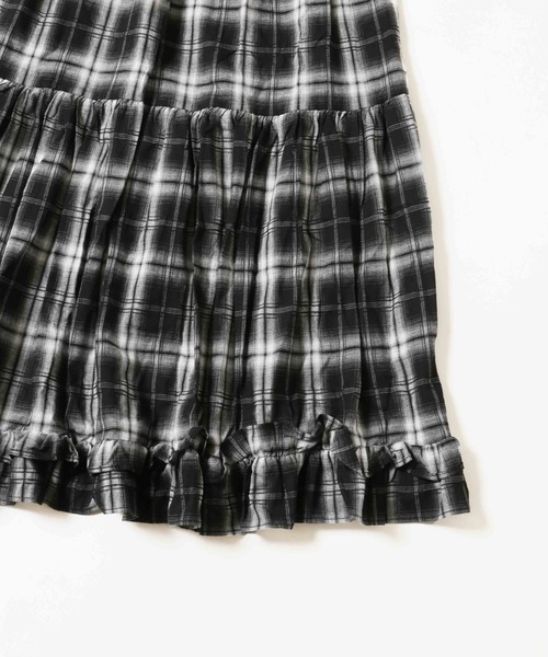 WC（ダブル シー）の「オンブレチェックティアードロングスカート（スカート・レディース・ブラック/ホワイト・FREE）」の19枚目の写真