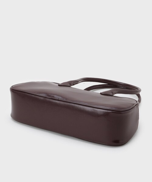 OPAQUE.CLIP(オペークドットクリップ)の「【軽量】オイル調合皮ワイドボストンバッグ(ボストンバッグ・レディース・ブラック/ブラウン系その他・00)」の10枚目の写真