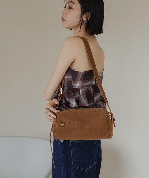 LOWRYS FARM(ローリーズファーム)の「ダブルジップショルダーBAG 578231(ショルダーバッグ・レディース・ブラック/ダークブラウン/ブラウン・FREE)」の10枚目の写真