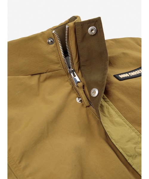 BOBO CHOSES（ボボショーズ）の「Tic Tac Toe raincoat（ナイロンジャケット・キッズ・カーキ・8-9y/4-5YEAR/12-13y/10-11y/6-7YEAR/2-3YEAR）」の4枚目の写真