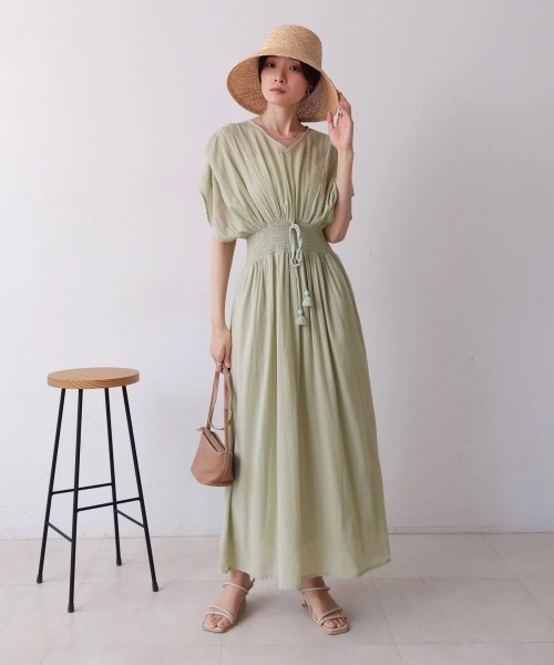Bab(バブ)の「【S・Mサイズ展開】フロント刺繍ウエストシャーリングワンピース(ワンピース・レディース・アイボリー/ブラック/イエロー/ミント/ラベンダー/ピンク/グリーン・MEDIUM/SMALL)」の8枚目の写真