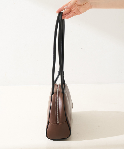 Rouge vif（ルージュヴィフ）の「パイピングロングハンドルボストンバッグ（ボストンバッグ・レディース・ブラック/ブラウン・フリー）」の19枚目の写真
