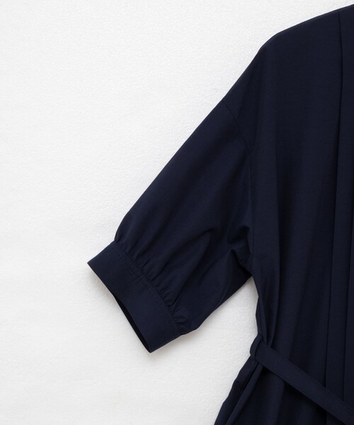 NOLLEY’S（ノーリーズ）の「タックシャツワンピース（シャツワンピース・レディース・ネイビー/キャメル・38）」の20枚目の写真