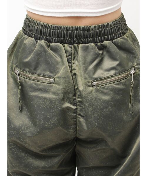 GYDA(ジェイダ)の「サイドギャザーpigment processedパンツ(その他パンツ・レディース・チャコールグレー/カーキ・FREE)」の12枚目の写真