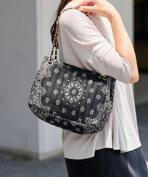 MALUS/マリュス バンダナキルティングショルダーBAG（ショルダー