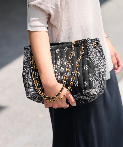 MALUS/マリュス バンダナキルティングショルダーBAG