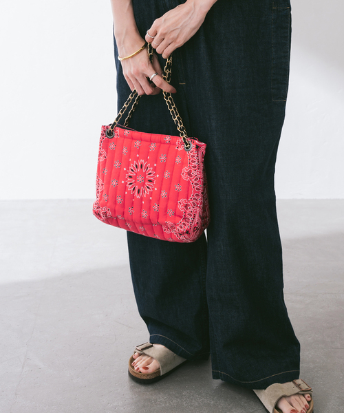 FRAMeWORK(フレームワーク)の「MALUS/マリュス バンダナキルティングショルダーBAG(ショルダーバッグ・レディース・ブラック/ネイビー/レッド・FREE)」の20枚目の写真