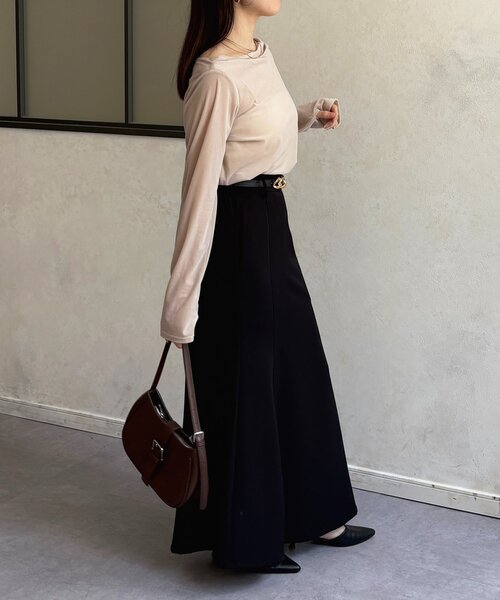 Thevon（ゼボン）の「ドレープネックベロアシアープルオーバー（Tシャツ/カットソー・レディース・ネイビー/オリーブ/グレイッシュベージュ・FREE）」の11枚目の写真