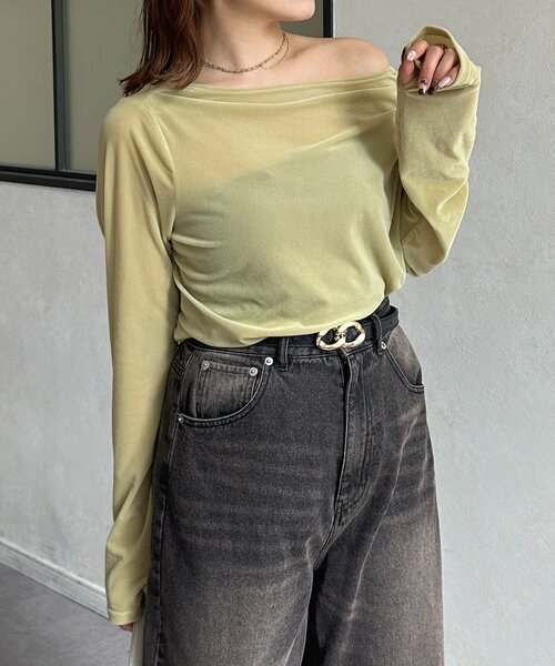 Thevon（ゼボン）の「ドレープネックベロアシアープルオーバー（Tシャツ/カットソー・レディース・ネイビー/オリーブ/グレイッシュベージュ・FREE）」の19枚目の写真