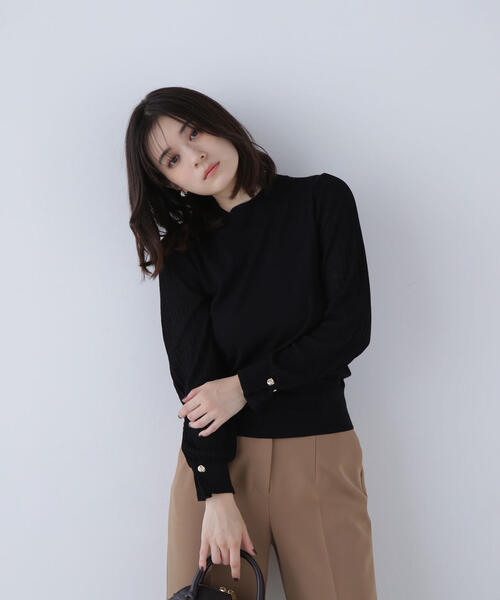 NATURAL BEAUTY BASIC（ナチュラルビューティーベーシック）の「◇プリーツスリーブノットボタンニット（ニット/セーター・レディース・ブルー/ブラック/オフホワイト・FREE）」の20枚目の写真