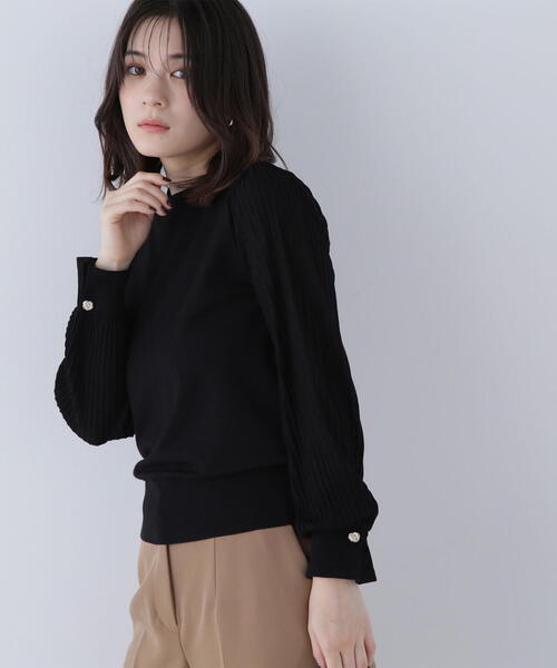 NATURAL BEAUTY BASIC（ナチュラルビューティーベーシック）の「◇プリーツスリーブノットボタンニット（ニット/セーター・レディース・ブルー/ブラック/オフホワイト・FREE）」の3枚目の写真