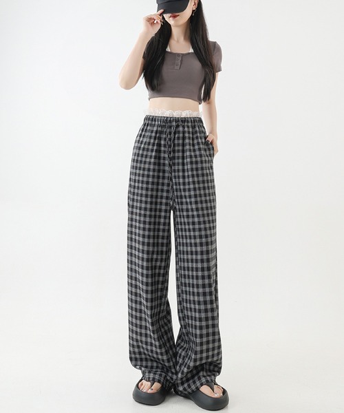 2ly2(トゥーリートゥー)の「ゆるっとラクちん!チェック柄ワイドパンツ(その他パンツ・レディース・ネイビー/ブラック・FREE)」の10枚目の写真