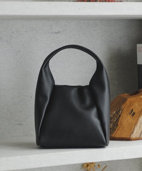 Kastane（カスタネ）の「【WEB限定/2WAY】スクエアチェーンBAG（ショルダーバッグ・レディース・ブラック/ブラウン・FREE）」の17枚目の写真