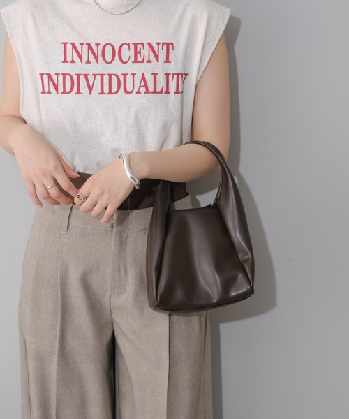 Kastane（カスタネ）の「【WEB限定/2WAY】スクエアチェーンBAG（ショルダーバッグ・レディース・ブラック/ブラウン・FREE）」の9枚目の写真