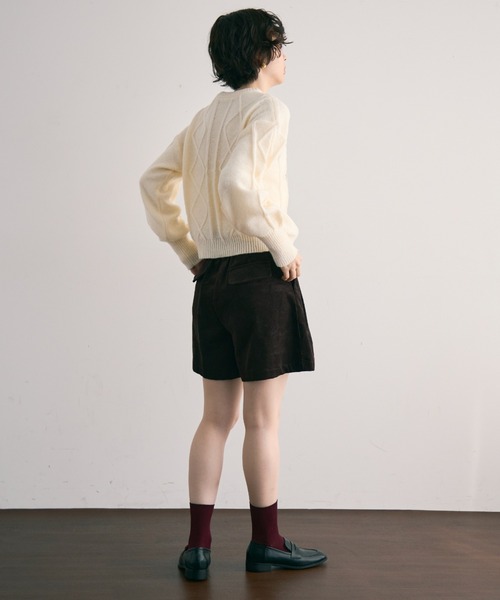 Trish（トリッシュ）の「ダイヤ柄ケーブル＆エンブロイダリーカーディガン（カーディガン/ボレロ・レディース・ブラック/アイボリー・FREE）」の16枚目の写真