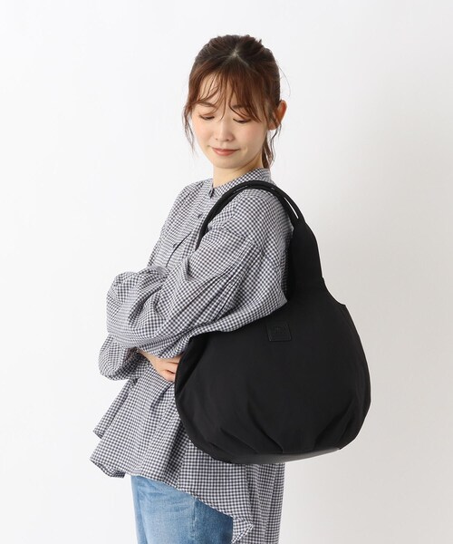 one'sterrace（ワンズテラス）の「anello EMMA トート（トートバッグ・レディース・ブラック系8/ライトグレー系8/アイボリー系8・99）」の16枚目の写真