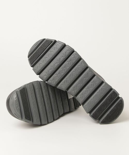 SKECHERS(スケッチャーズ)の「【別注】スケッチャーズ GLIDE-STEP - NOXUS 限定コラボ(スニーカー・メンズ・グレー・27.5cm/25.0cm/26.0cm/27.0cm/28.0cm/25.5cm/26.5cm)」の3枚目の写真