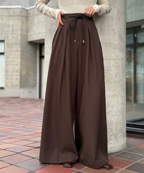LAULEN（ローレン）の「inverted pleats waide pants /インバーテッドプリーツワイドパンツ（その他パンツ・レディース・ブラック/ブラウン・M/S）」の2枚目の写真