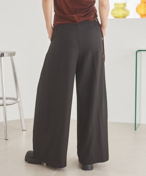 LAULEN（ローレン）の「inverted pleats waide pants /インバーテッドプリーツワイドパンツ（その他パンツ・レディース・ブラック/ブラウン・M/S）」の5枚目の写真