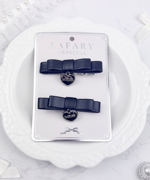 LAFARY（ラファリー）の「スリムレザーリボン（バレッタ/ヘアクリップ・レディース・ブラック/ピンク・FREE）」の2枚目の写真