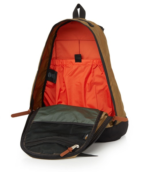 デイパック DAY PACK ログキャビンカーキ（バックパック/リュック