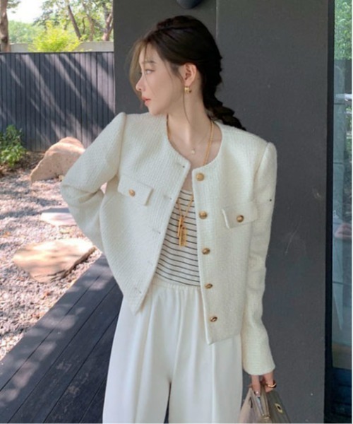 Mejoul（メジュール）の「ゴールドボタン クロップド丈ツイードノーカラージャケット（その他アウター・レディース・ブラック/ホワイト・L/M）」の8枚目の写真