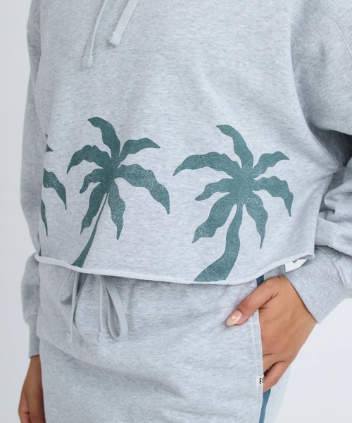 BILLABONG（ビラボン）の「BILLABONG レディース 【SURF CAMP】TRIPLE PALMS SWEAT P パーカー 【LOOSE CROPPED】【2025年秋冬モデル】/ビラボンセットアップ対応クロップド丈パームツリープリントプルオーバーパーカー・フーディー（パーカー・レディース・ヘザーグレー/アイボリー・LARGE/MEDIUM）」の14枚目の写真