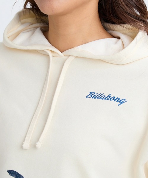 BILLABONG（ビラボン）の「BILLABONG レディース 【SURF CAMP】TRIPLE PALMS SWEAT P パーカー 【LOOSE CROPPED】【2025年秋冬モデル】/ビラボンセットアップ対応クロップド丈パームツリープリントプルオーバーパーカー・フーディー（パーカー・レディース・ヘザーグレー/アイボリー・LARGE/MEDIUM）」の5枚目の写真