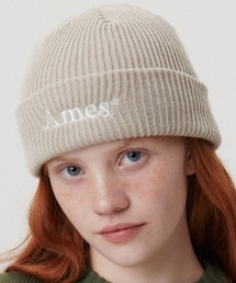 AMESWORLDWIDE（アメスワールドワイド）の「A'GEM/9 × .kom『AMES WORLDWIDE/アメスワールドワイド』BASIC LOGO BEANIE/ベーシックロゴ ビーニー（ニットキャップ/ビーニー）」