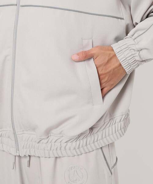 PARIS SAINT-GERMAIN(パリサンジェルマン)の「【Paris Saint-Germain / パリ・サン=ジェルマン】 JP REFLECTOR PIPING TOP(その他アウター・メンズ・ブラック/グレー/カーキ・SMALL/MEDIUM/LARGE/X-LARGE)」の4枚目の写真